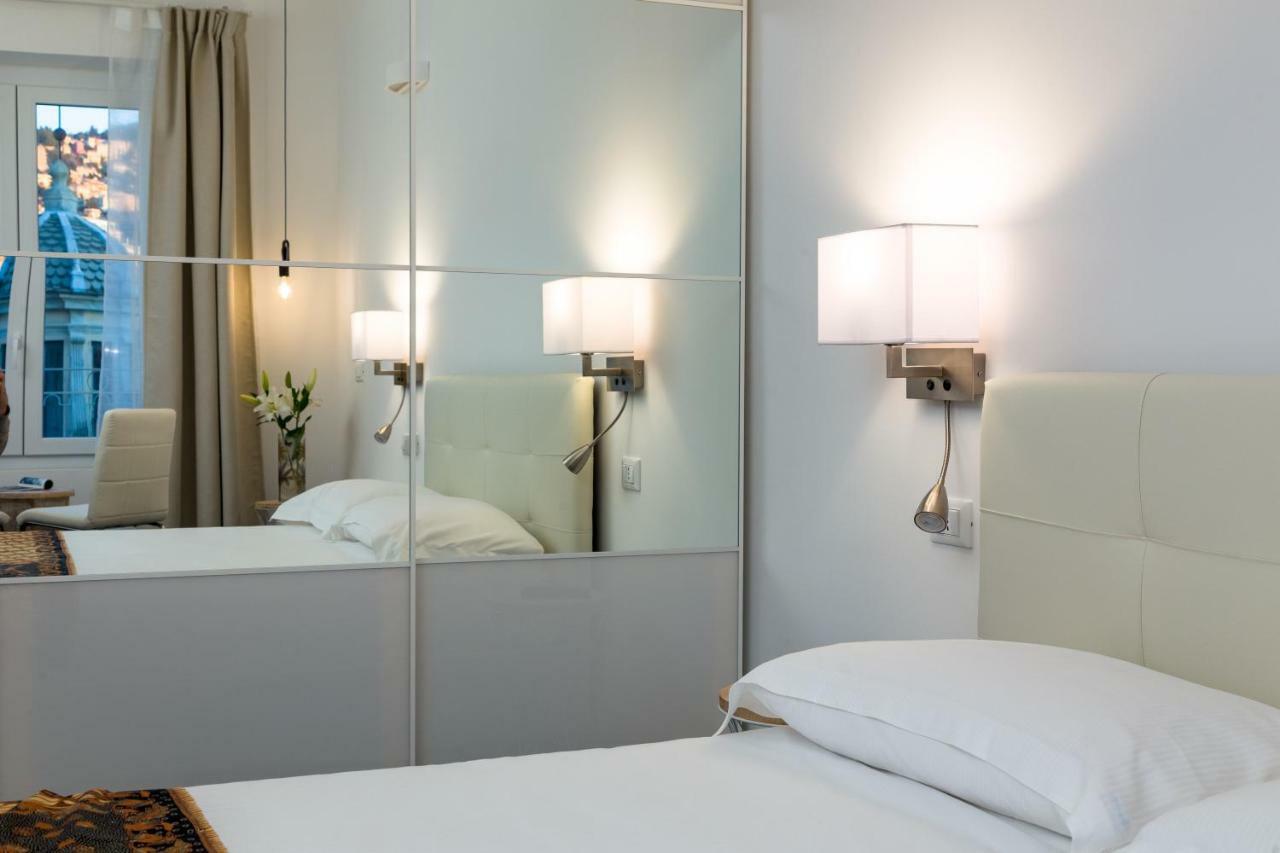 Palazzo Penco Bed & Breakfast Genoa Bagian luar foto
